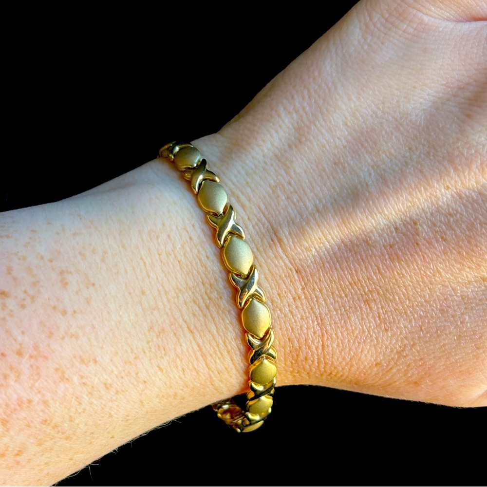 T&C 10K Gold XO Bracelet